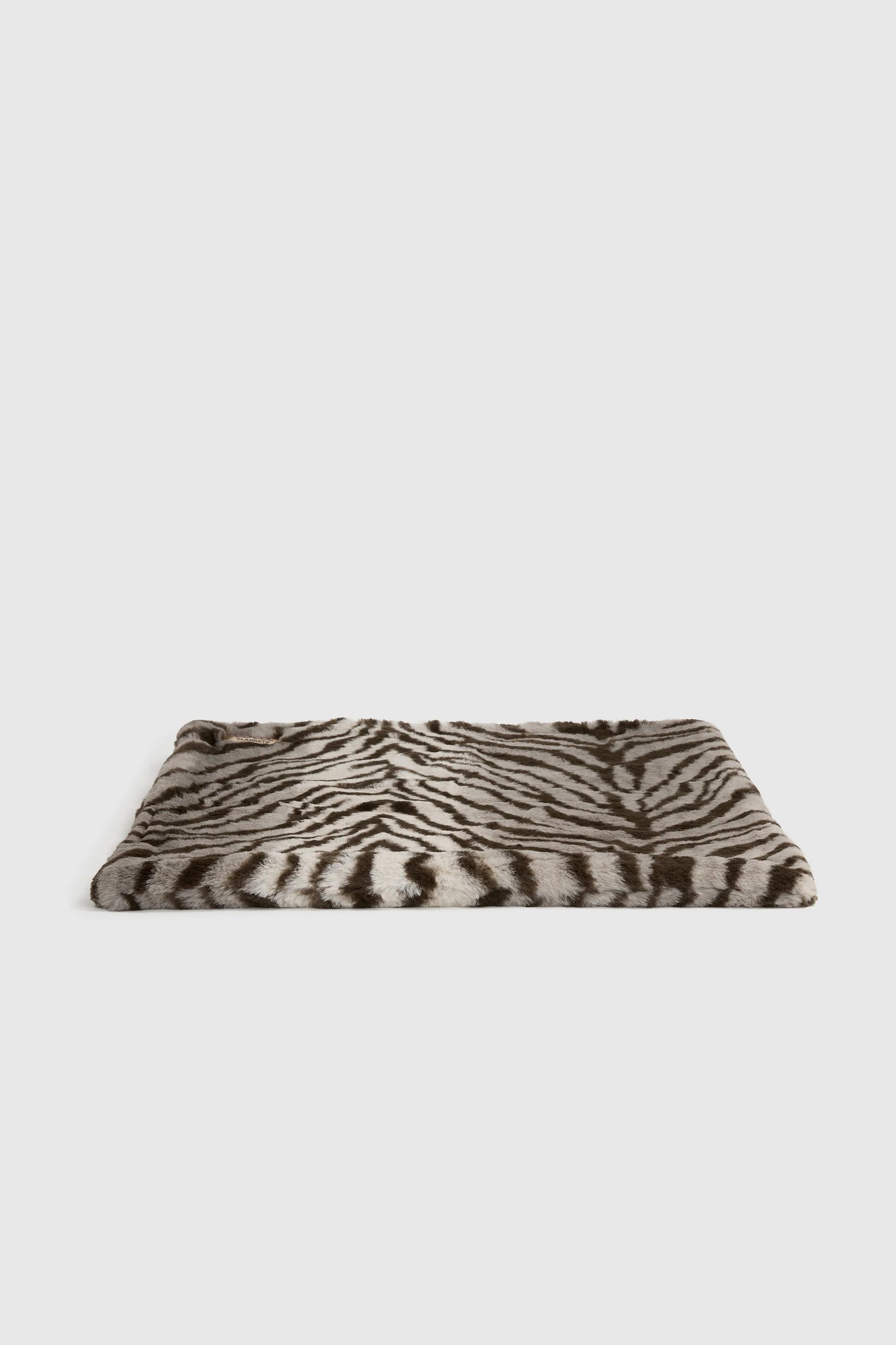 The Lola Pet Pad | Zebra